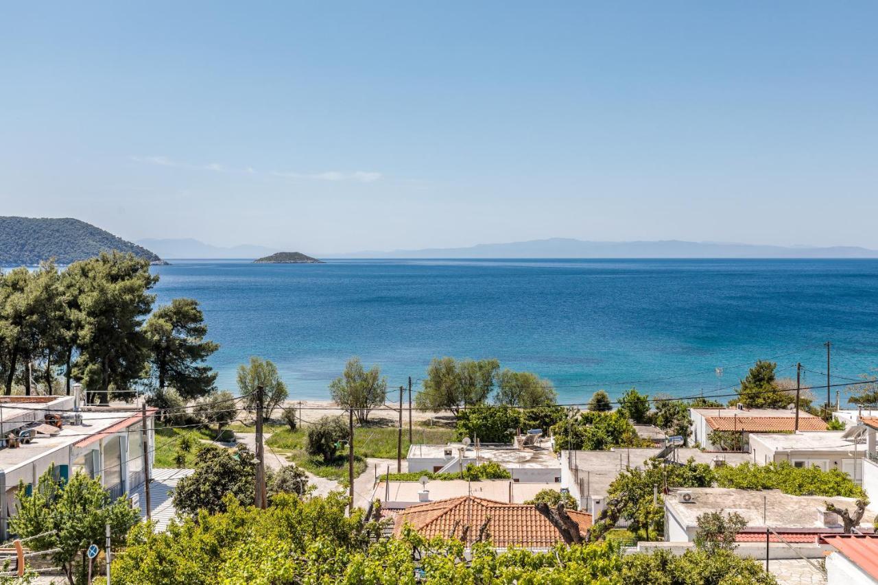 Lilian Beachfront Apartments Néo Klíma Kültér fotó